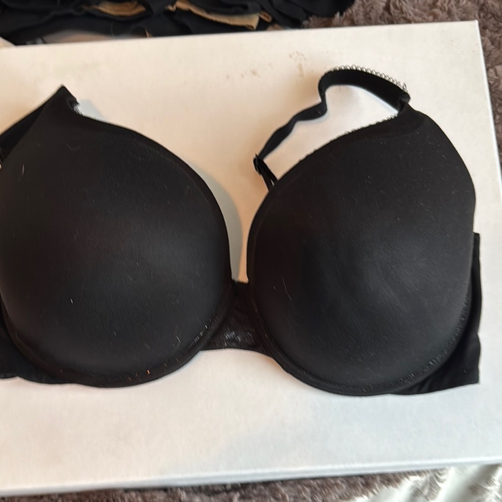 Victoria's Secret Black T-Shirt Bra with Underwire Support
